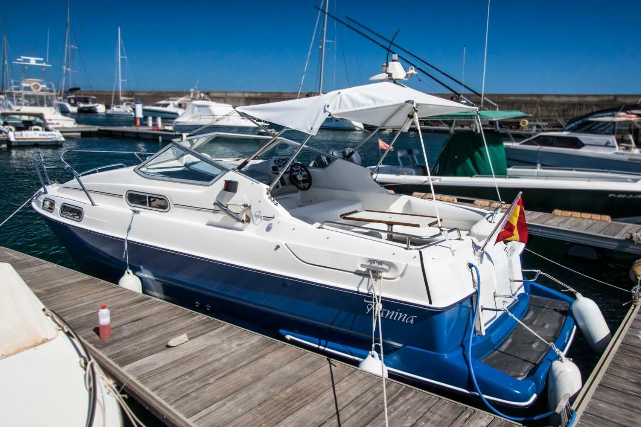 Cozy Boat To Unwind By The Ocean Hotel Puerto Calero Exterior photo