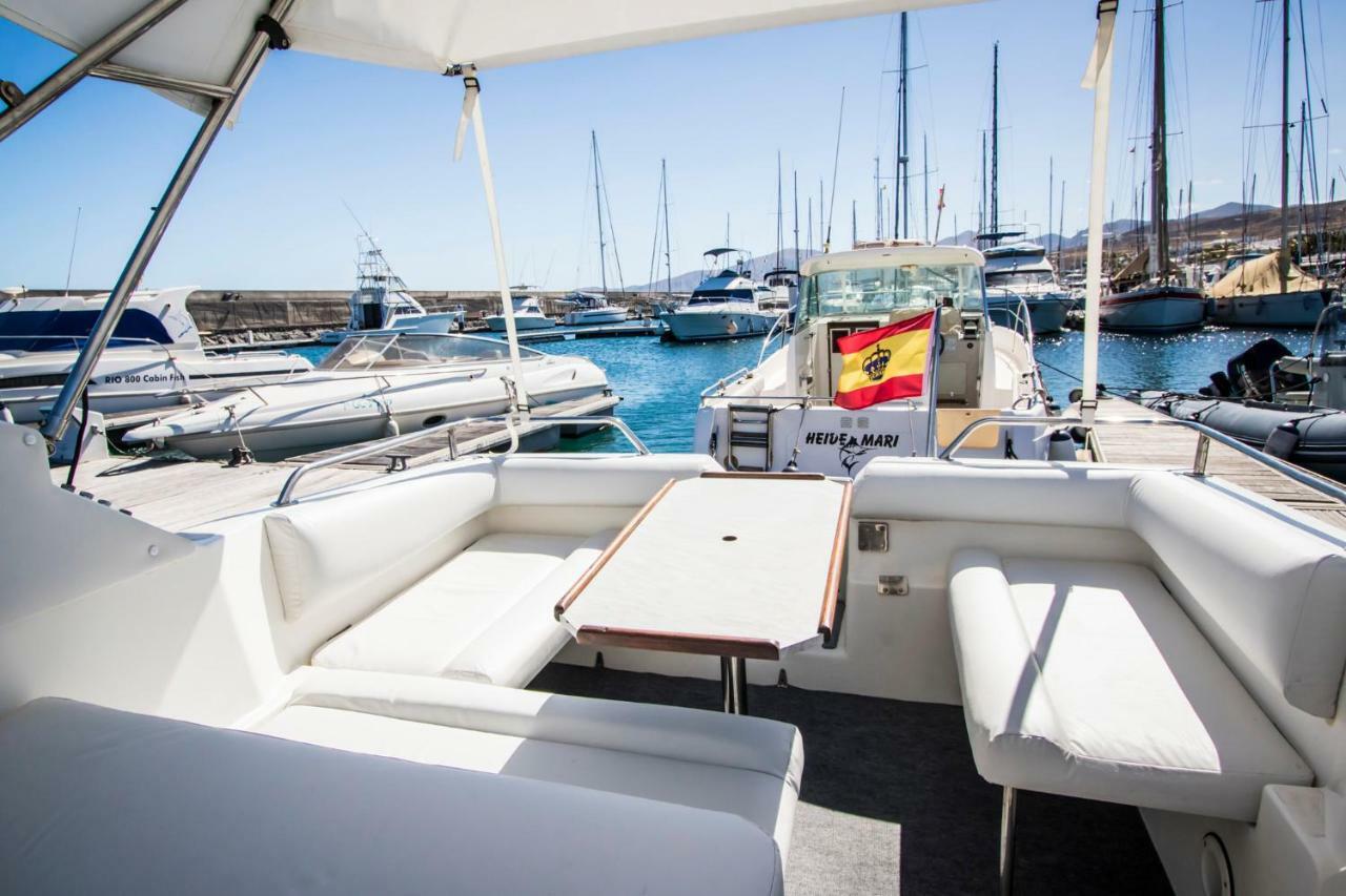 Cozy Boat To Unwind By The Ocean Hotel Puerto Calero Exterior photo